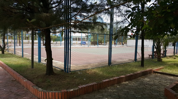 san-tennis-khach-san-thien-y-thien-cam